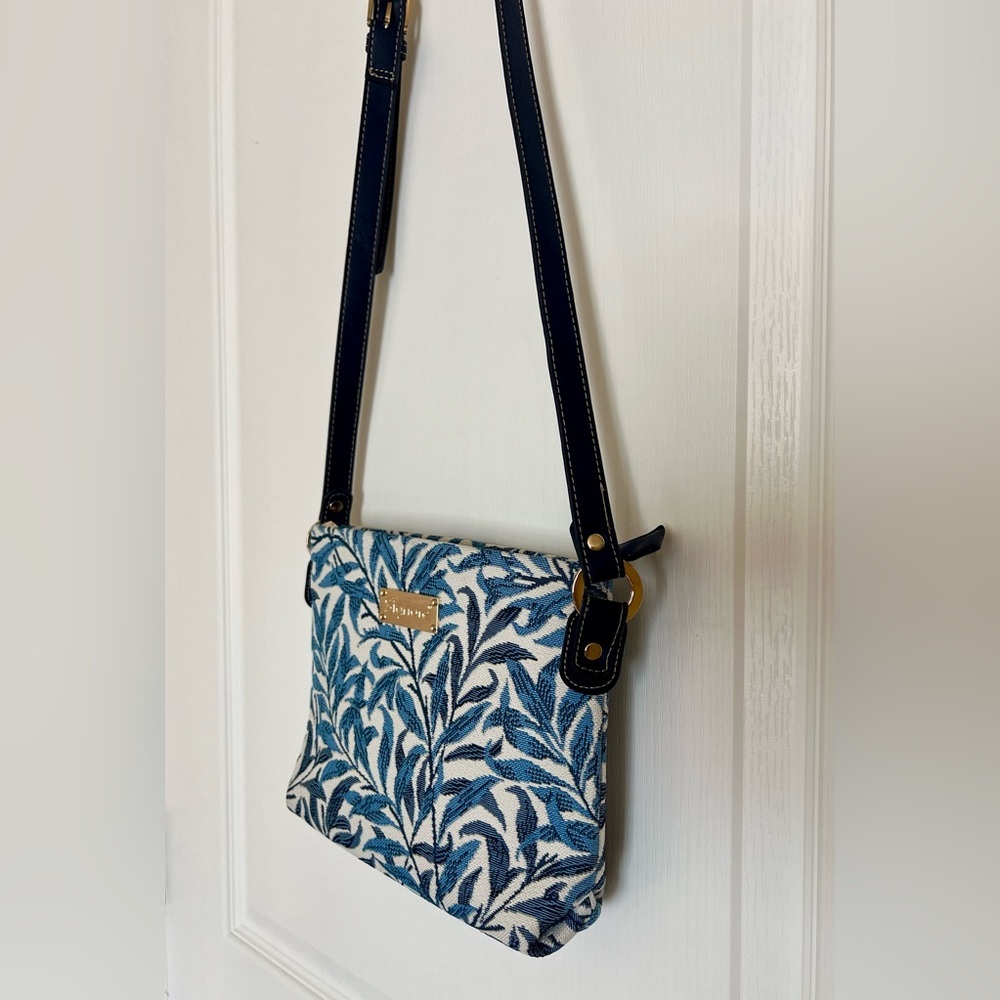 Signare William Morris Willow Bough Blue Tapestry Crossbody Bag - Picture 3 of 10